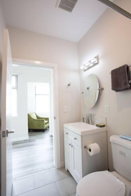 Comfy Studio With Cali King Size Mattress San Diego Exterior foto
